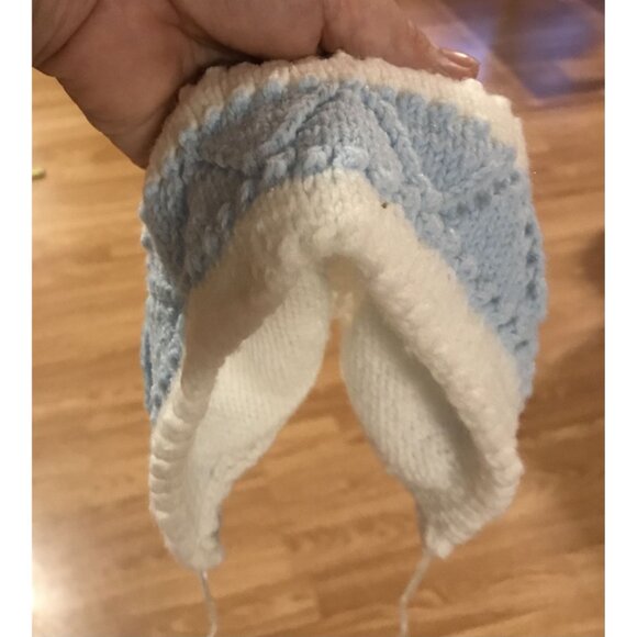 Hand-Knitted Baby Set Jacket Booties & Hat In White & Blue Cute Warmth For Lil's - Picture 10 of 11